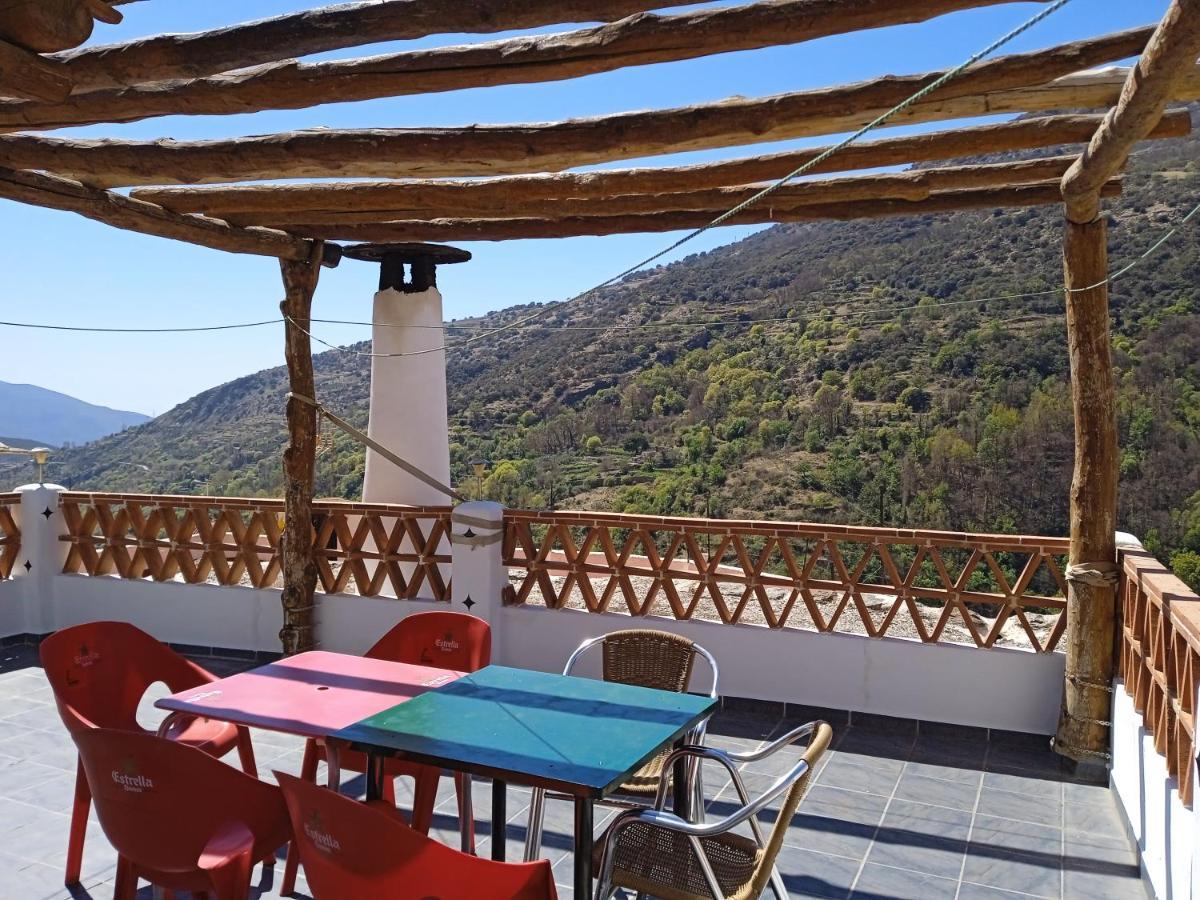 Casa Los Trillizos Пампанейра Екстер'єр фото